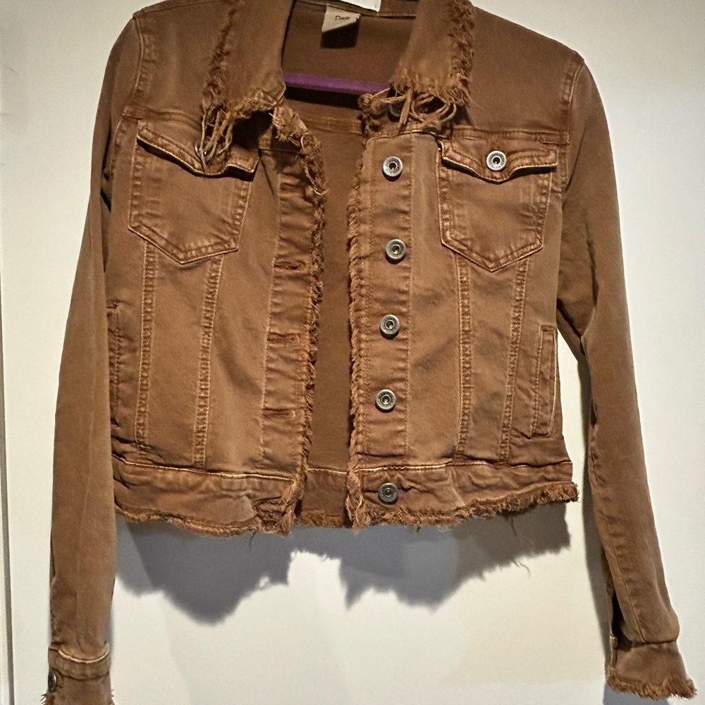 Q2 Frayed Edge Brown Jean Jacket